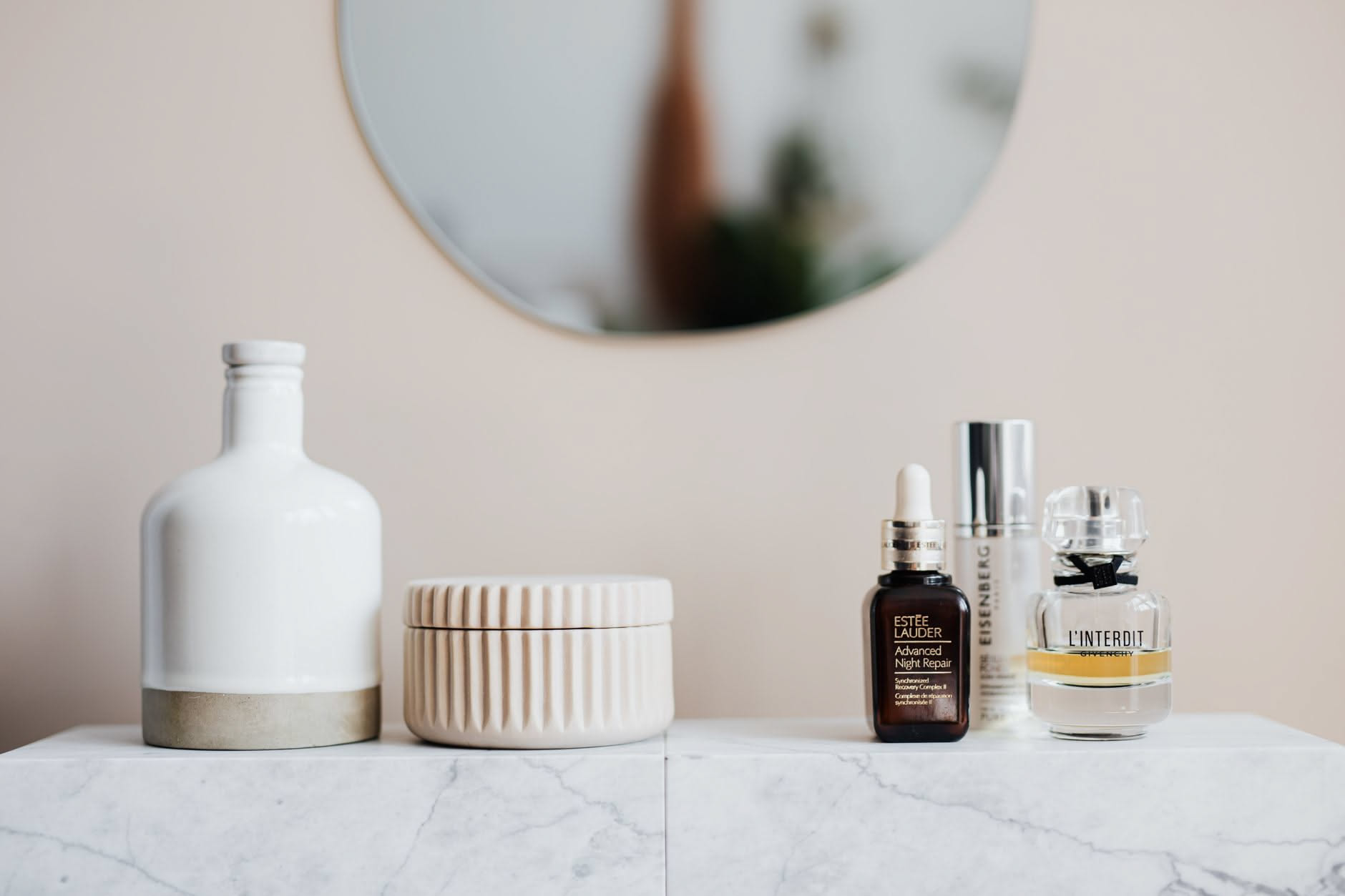 Perché conservare il profumo in bagno è un errore